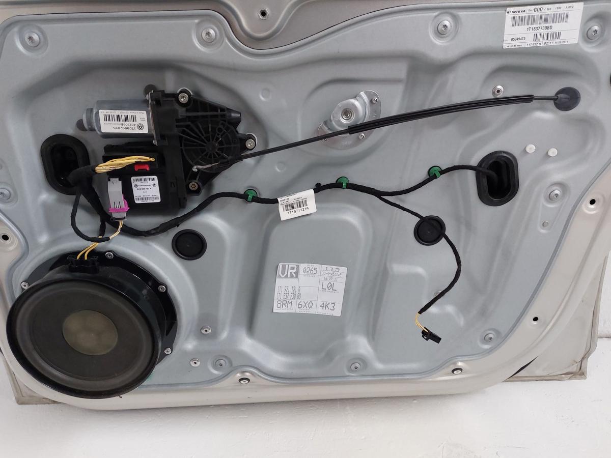VW Touran 1T3 ab2010 Tür vorn rechts Beifahretür Facelift Farbcode unbekannt