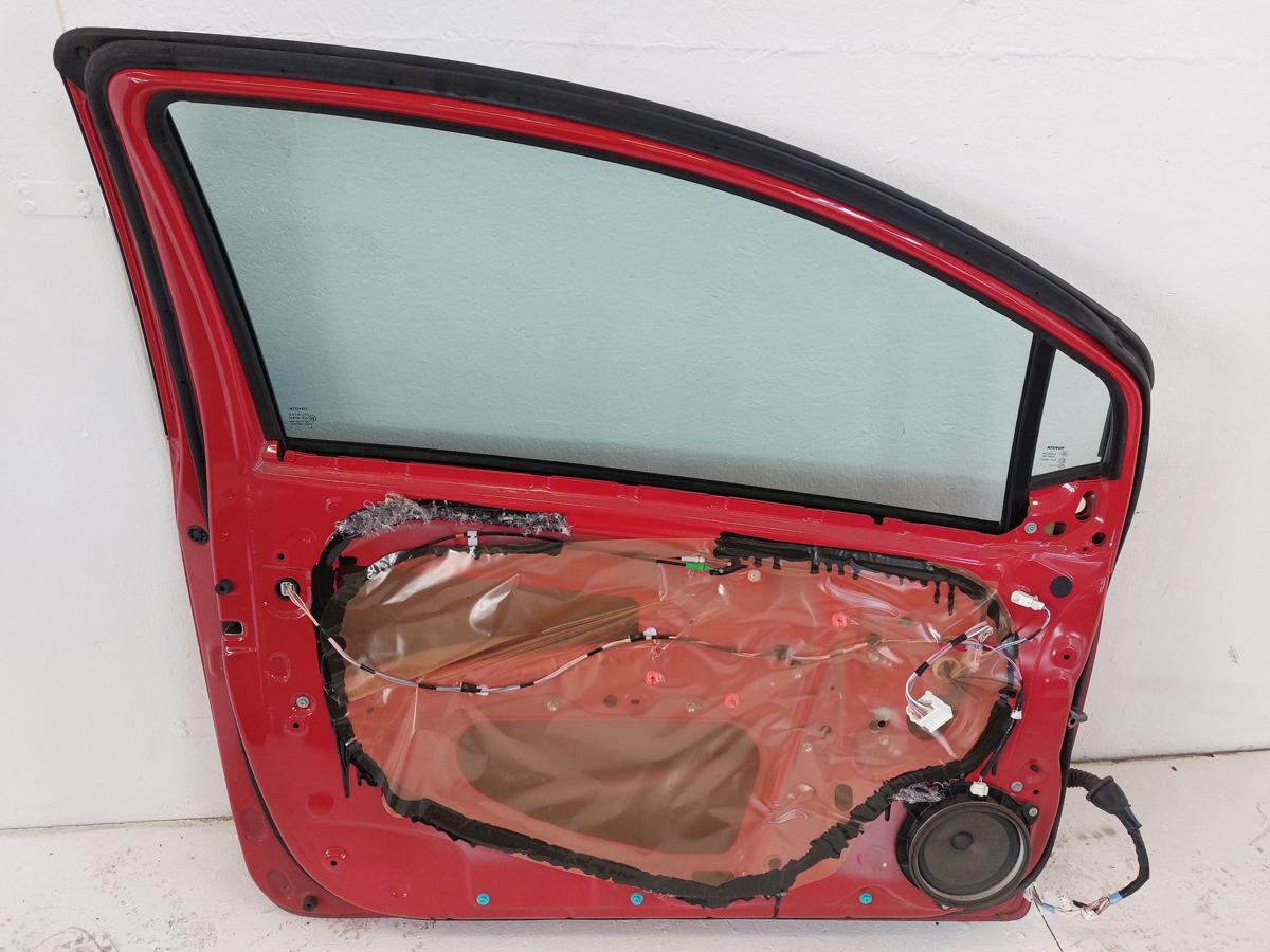 Toyota Yaris XP9 T&uuml;r vorn links Fahrert&uuml;r nur f&uuml;r 3 t&uuml;rer 3P0 Super Red