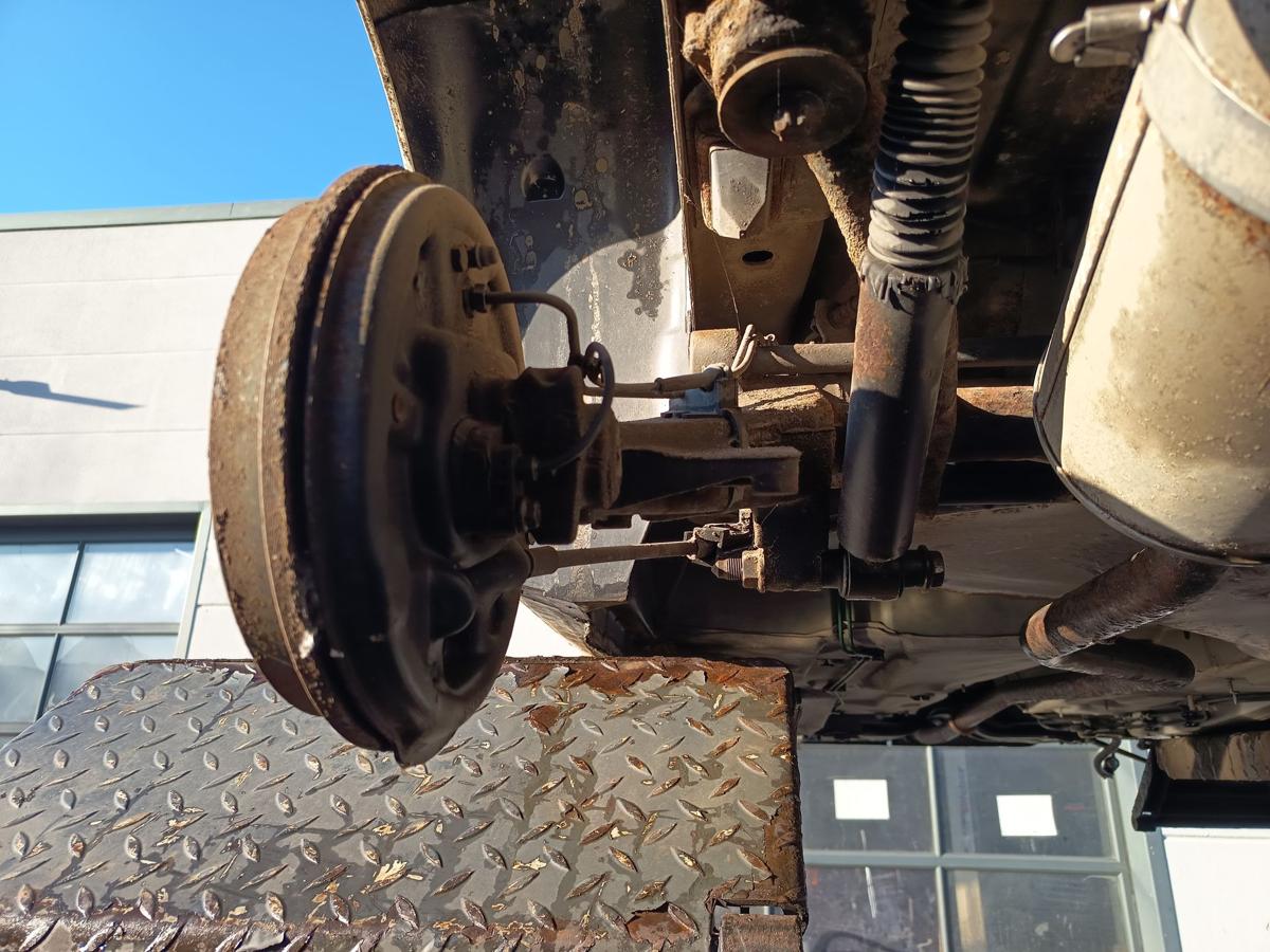 Peugeot 206+ original Hinterachse trommelgebremst f&uuml;r 1,1l 44kW HFX Bj 2012