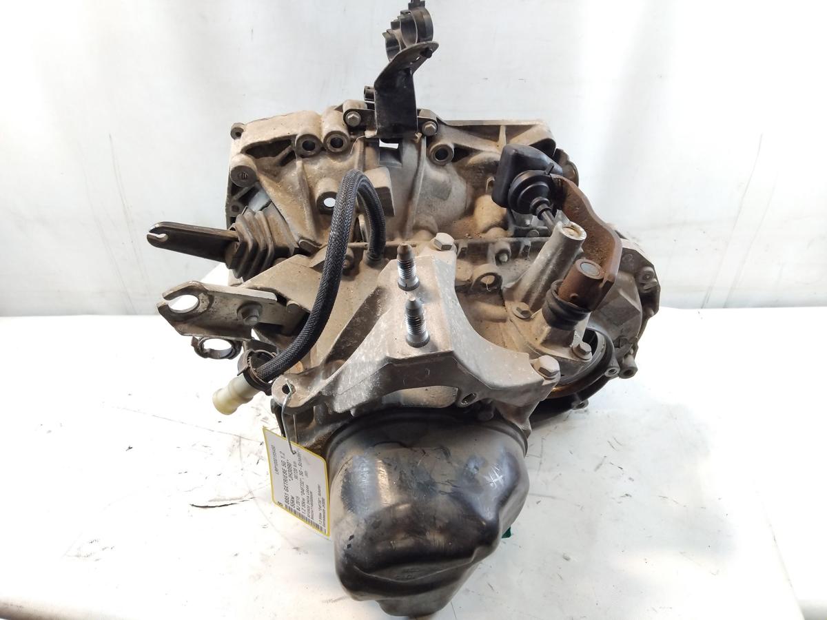 Dacia Logan 2 MCV 5-Gang Schaltgetriebe JH3090 1.2 55kw 90720km BJ2015