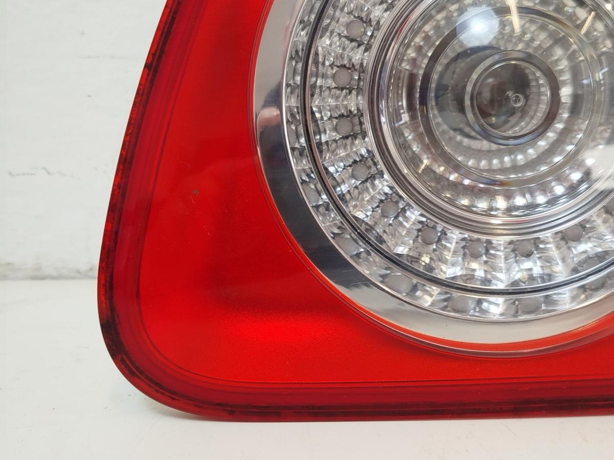 VW Jetta 1K R&uuml;ckleuchte innen rechts R&uuml;cklicht Heckleuchte Innenteil Heckklappe