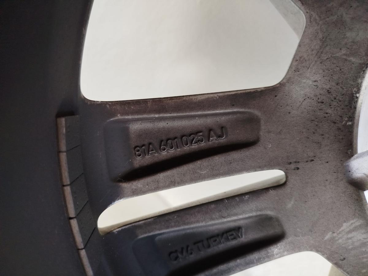 Audi Q2 Typ AG Komplettrad mit Alufelge 7x17 ET45 Allwetter Hankook 215 55 17
