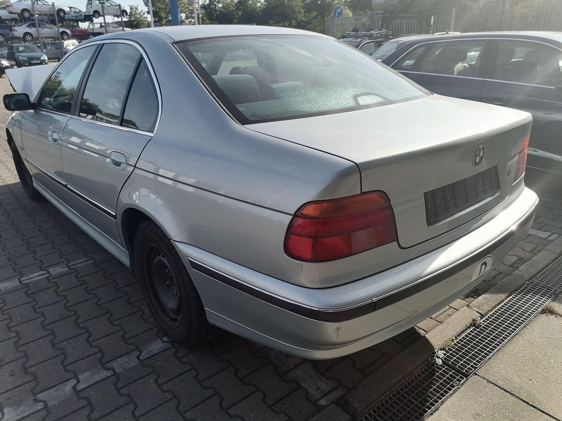 BMW E39 Rücklicht Heckleuchte links Limousine BJ95-01