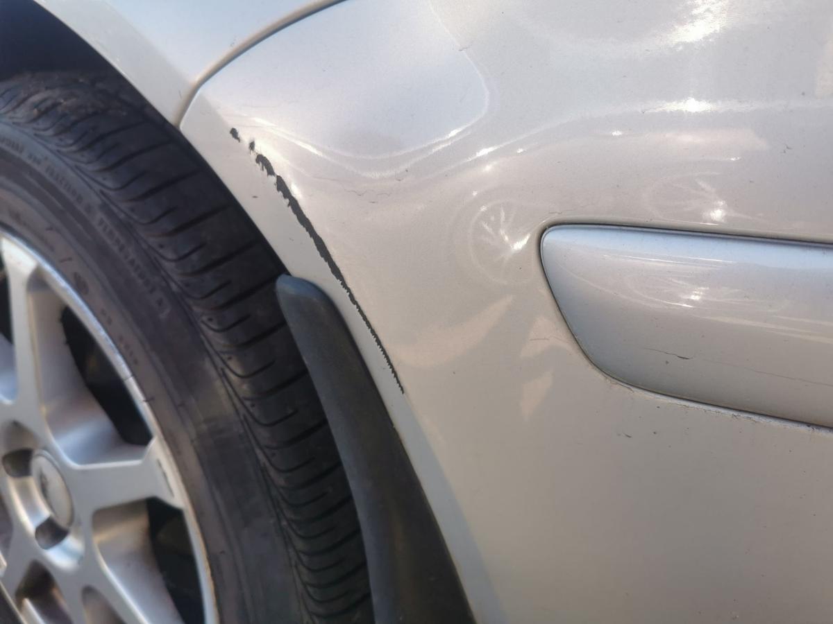 VW Bora 1J Variant Stossfänger Stossstange Bumper hinten LB7Z Satinsilber met