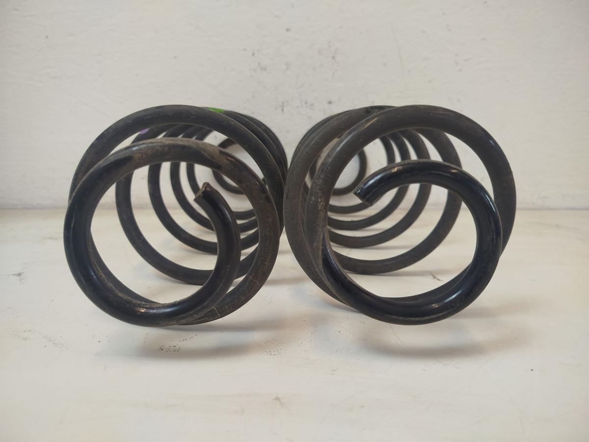 Citroen C3 III SX ab17 Satz Hinterachsfedern Feder hinten Schraubenfeder