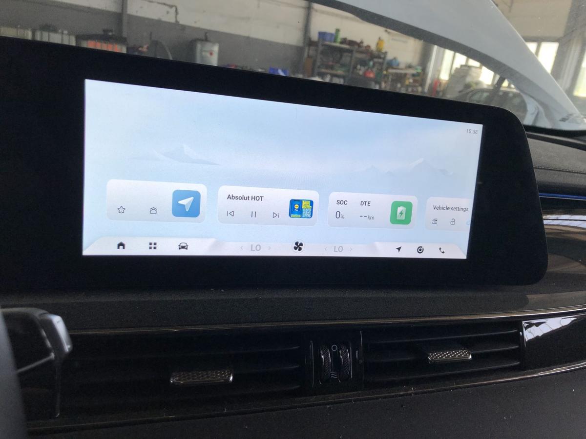 Omoda 5 EV Elektro Virtual Cockpit digital Kombiinstrument Display Touchscreen