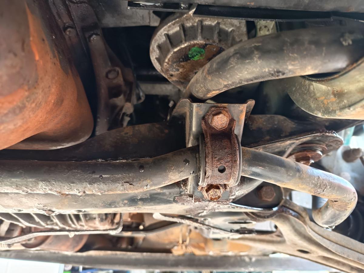 Audi Cabrio B3 8G7 orig Vorderachsträger Aggregate Benzin 2,3l 98kW 5Zyl. Bj 91