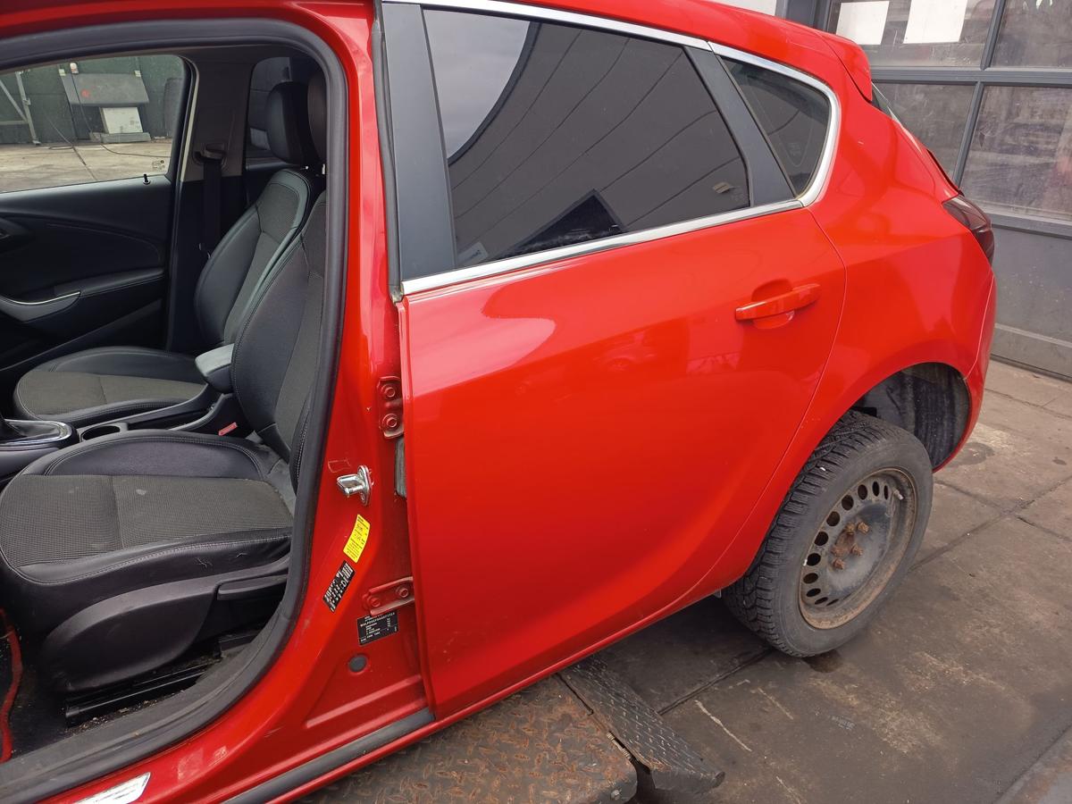 Opel Astra J Limousine T&uuml;r hinten links Fond Z50B Power red Bj 2010