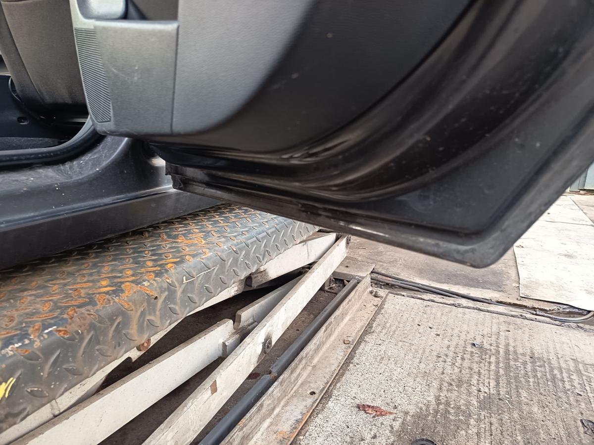 Opel Astra H Caravan original T&uuml;r hinten rechts Fond Z177 Karbongrau Bj 2010