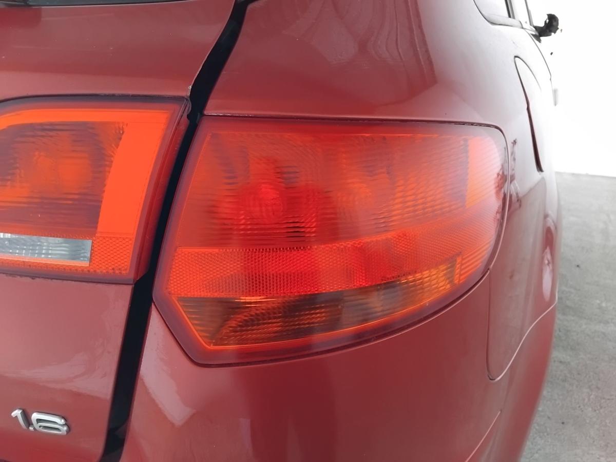 Audi A3 8P Sportback orig R&uuml;ckleuchte Heckleuchte rechts aussen 5-T&uuml;rer BJ2007