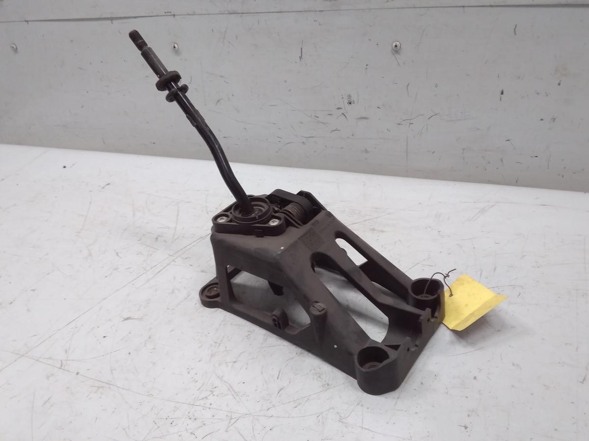 Suzuki Ignis FH original Schalthebel mit Aufnahme Schaltbock 1.3 61kw BJ2003