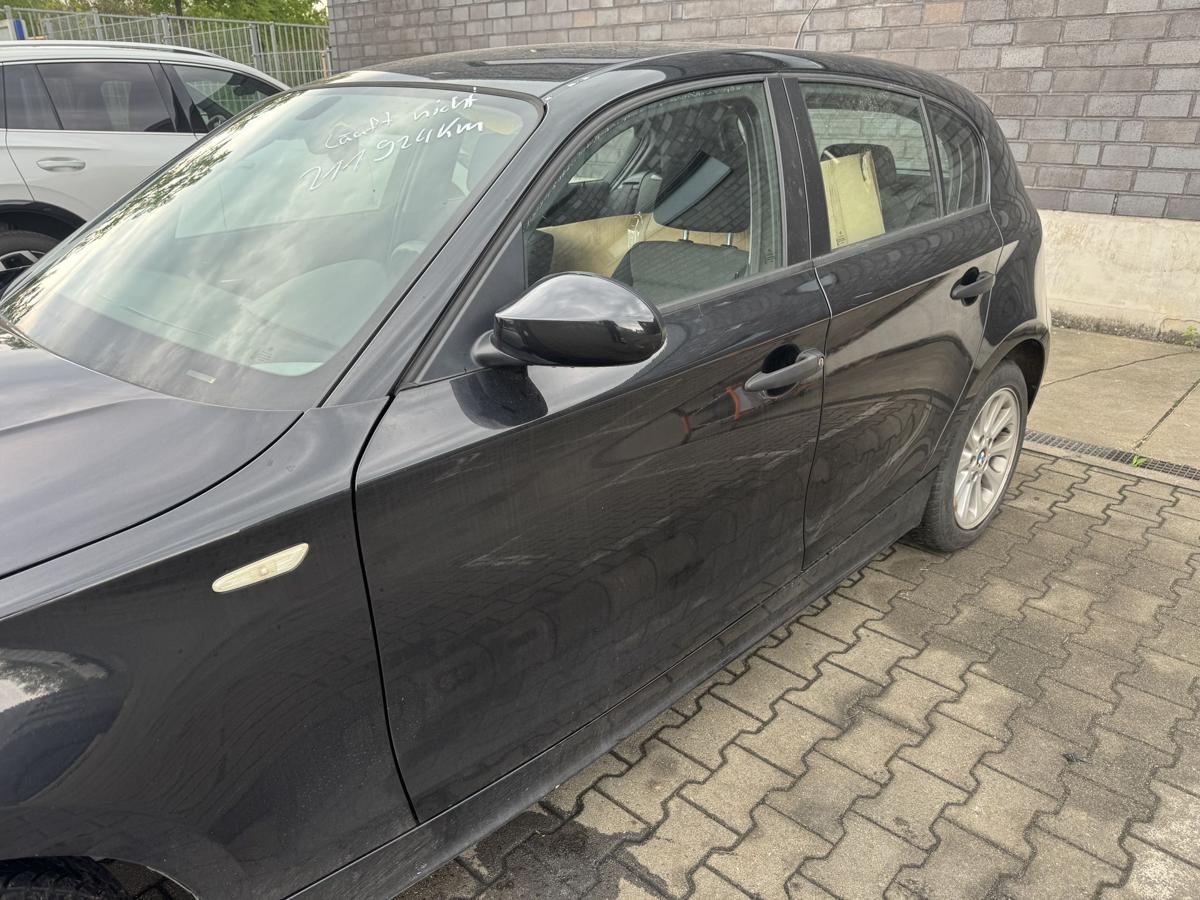 BMW 1er E87 original T&uuml;r vorn links 475 Blacksapphire Rohbau Bj.2005