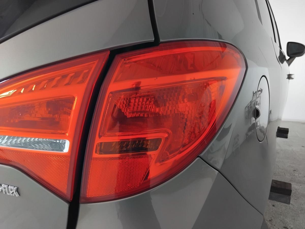 Opel Meriva B original Rückleuchte Heckleuchte rechts außen BJ2012