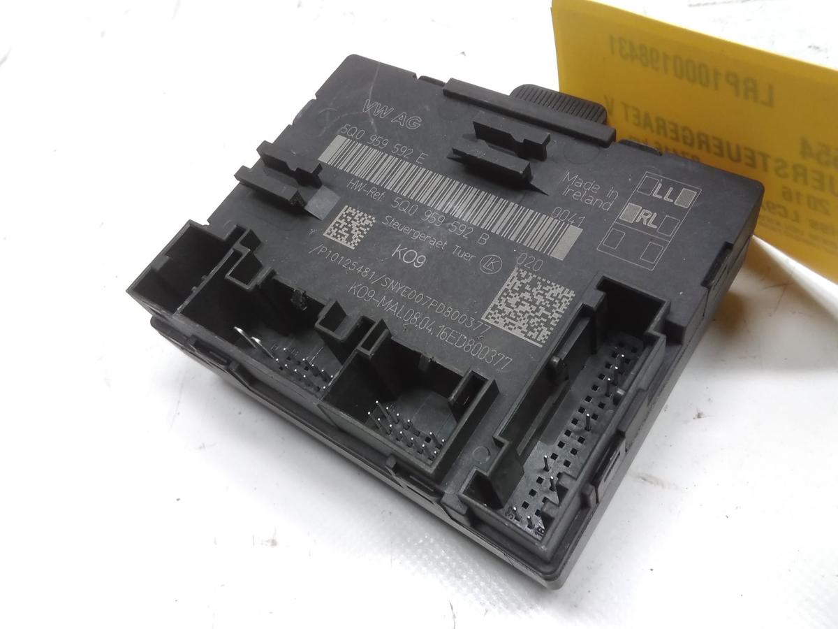 VW Golf 7 original T&uuml;rsteuerger&auml;t vorn rechts 5Q0959592B Bj.2016