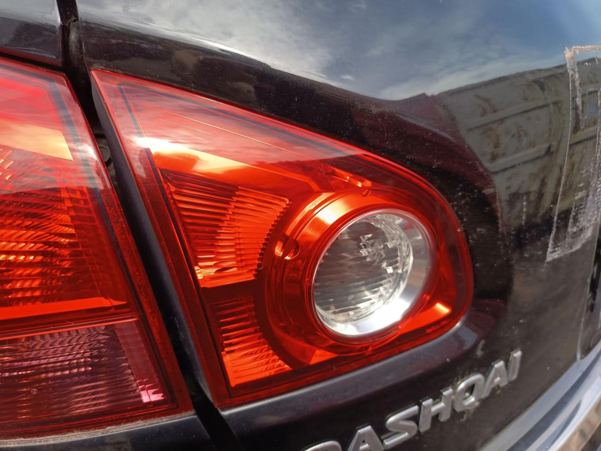 Nissan Qashqai I original R&uuml;ckleuchte links innen Heck Schlusslicht Bj 2009