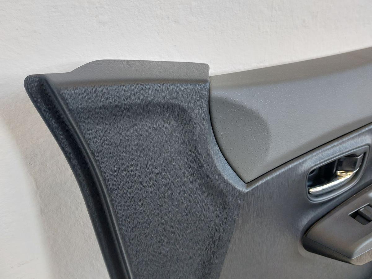 Toyota Yaris XP13 T&uuml;rverkleidung vorn rechts 5-t&uuml;rer Innenverkleidung