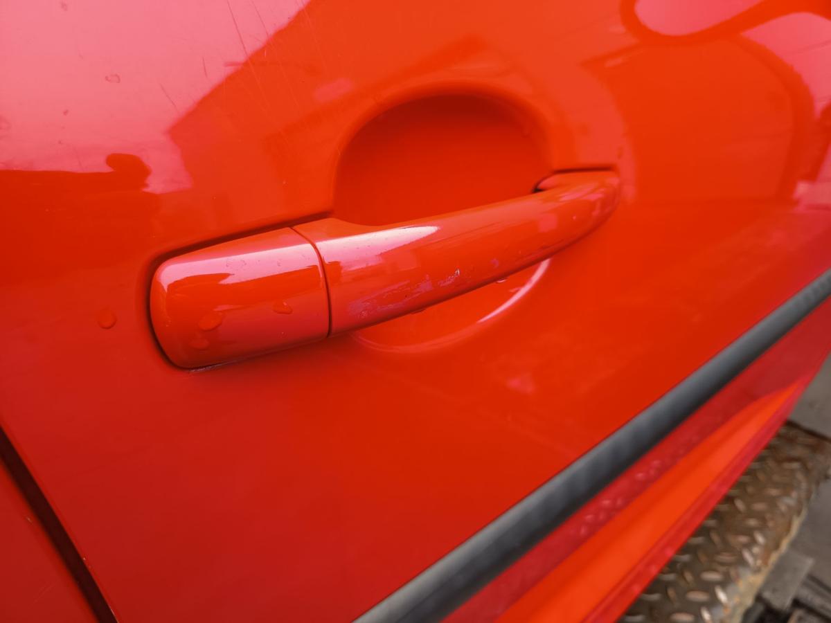 Peugeot 207 original T&uuml;r vorn rechts Beifahrer 5t&uuml;rer KKN Nevadarot Bj 2010