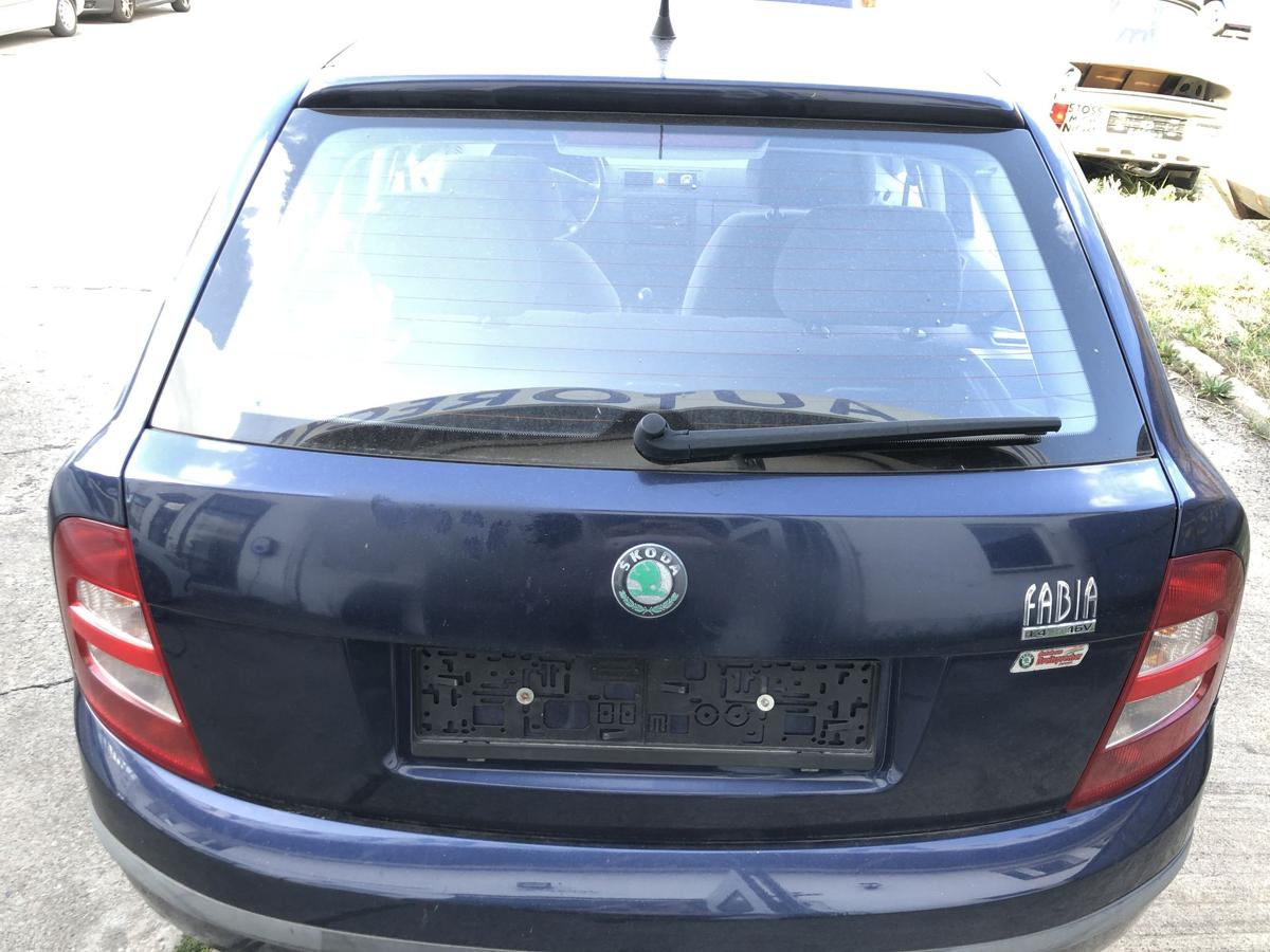 Skoda Fabia 6Y Heckklappe mit Scheibe vom 5 t&uuml;rer LF5U Tiefseeblau Metallic