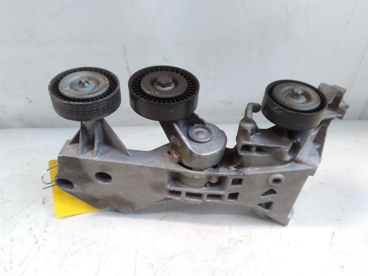 Mercedes B-Klasse W245 Halter Klimakompressor 1.7 85kw Lima 2662000970 BJ2011