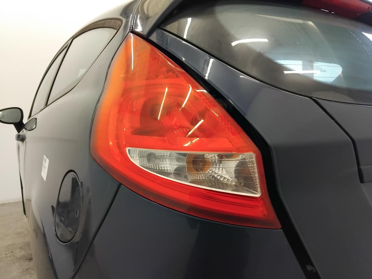 Ford Fiesta JA8 original R&uuml;ckleuchte Heckleuchte links BJ2011