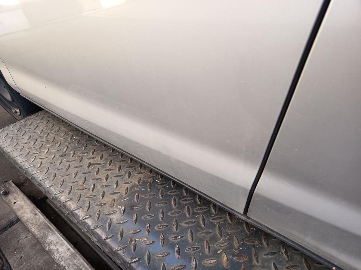 Ford B-Max original T&uuml;r vorn links Fahrer Rohbau Polarsilber met Bj 2013