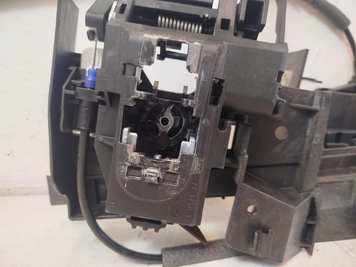 Ford Focus DYB CEW Turnier T&uuml;rschloss vorn rechts Schloss mit ZV OEM