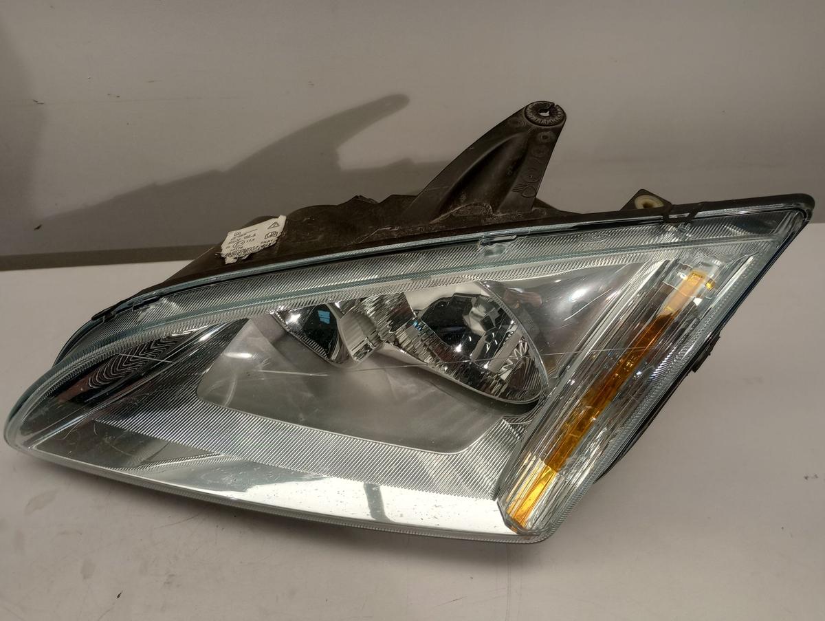 Ford Focus II Mk2 orig Scheinwerfer links Halogen vor Facelift 04-07 Bj 2006