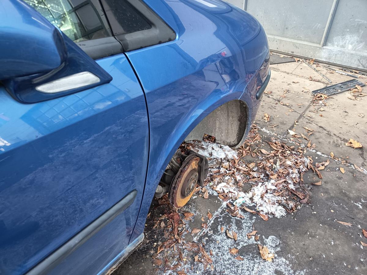 Fiat Ulysse II original Kotfl&uuml;gel vorn rechts Seitenteil Imperialblau Bj 2006