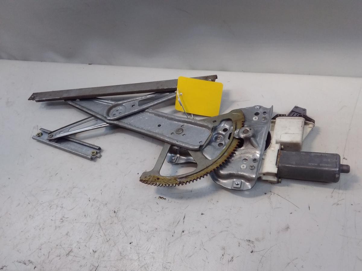 Toyota Avensis T25 original Fensterheber vorn links elektrisch BJ2004 mit Motor