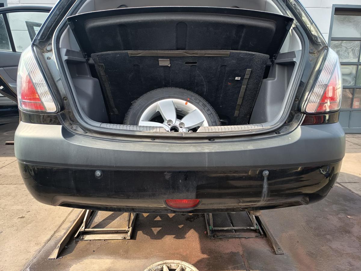 Kia Rio II 5t&uuml;rer original Sto&szlig;stange F&auml;nger hinten Heck Midnight Black Bj 2009