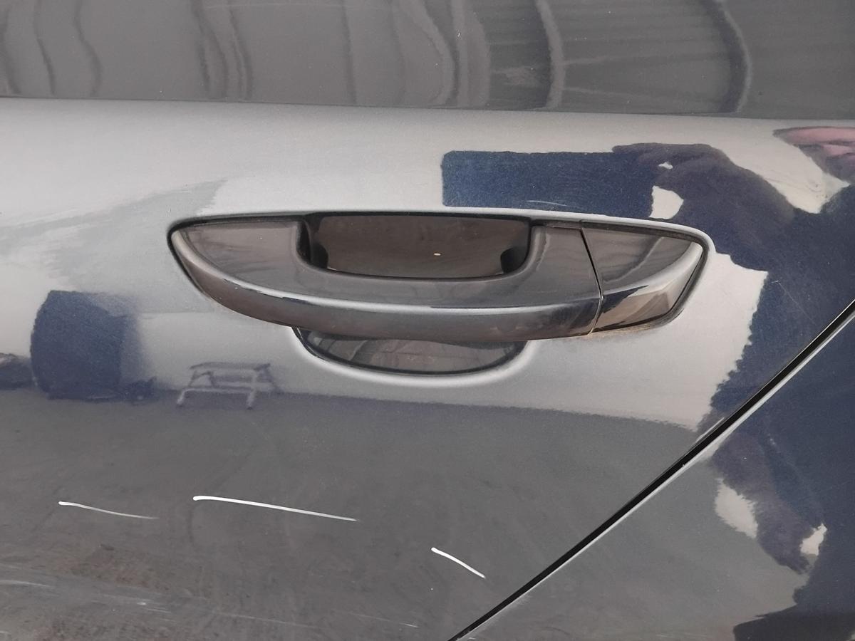 VW Golf 6 Fließheck Tür hinten links LD5Q Shadow Blue beschädigt Dellen BJ2010