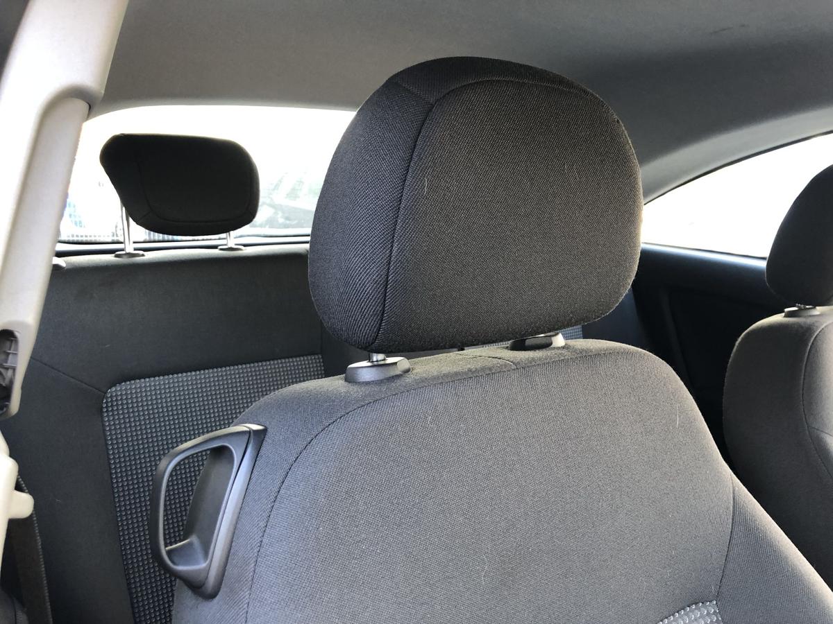 Opel Corsa D Sitz vorn rechts Beifahrersitz nur für 3 türer Stoffsitz