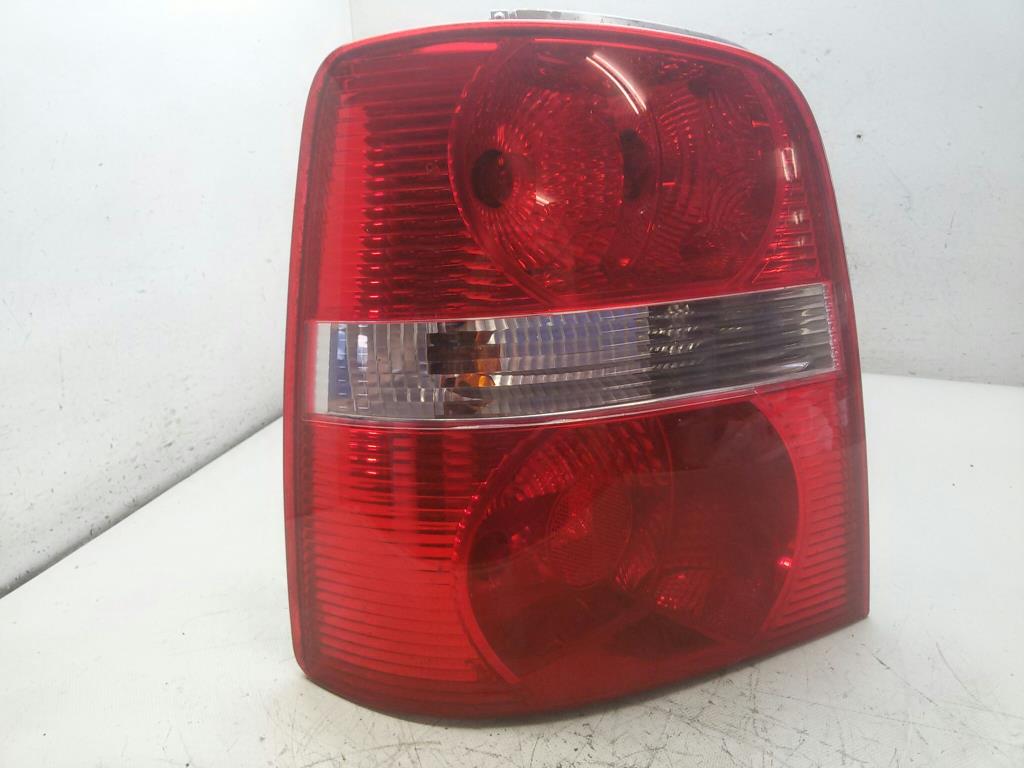 VW Touran 1T Rückleuchte Schlussleuchte links original BJ2006