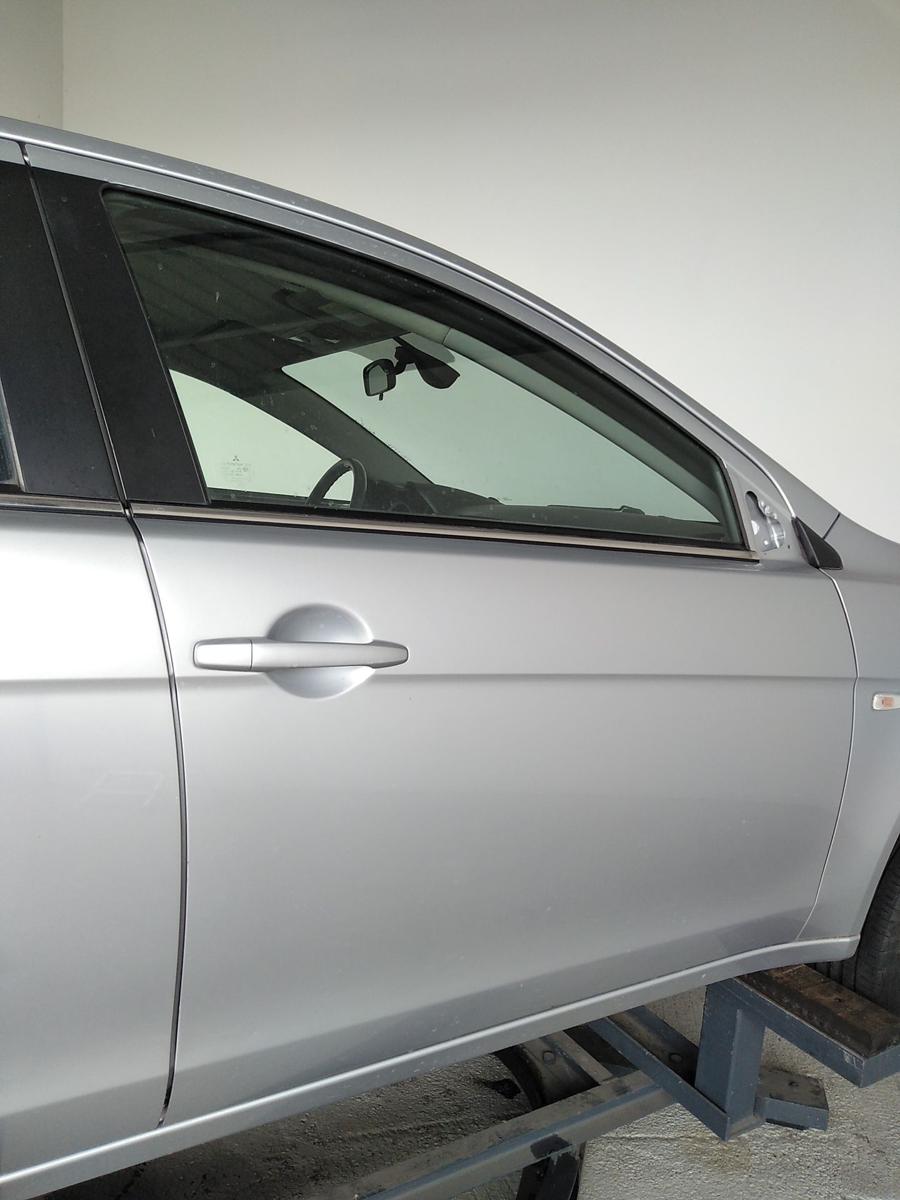 Mitsubishi Lancer 8 CY0 Tür vorn rechts Beifahrertür silber A3 Bj.2011