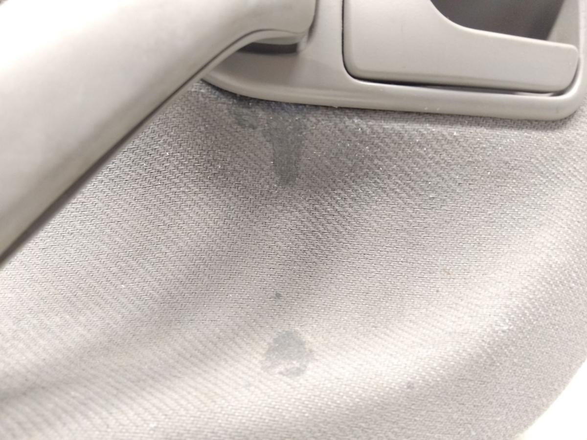 VW Lupo 6X original T&uuml;r&ouml;ffner T&uuml;rgriff vorn links innen hellgrau BJ1999