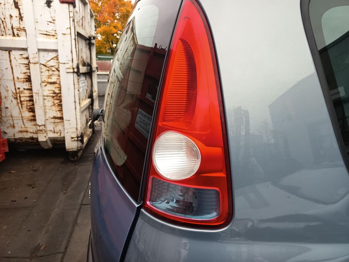 Renault Espace IV JK0/JK1 Bj 2003 original Rück-Schluss-Heckleuchte rechts