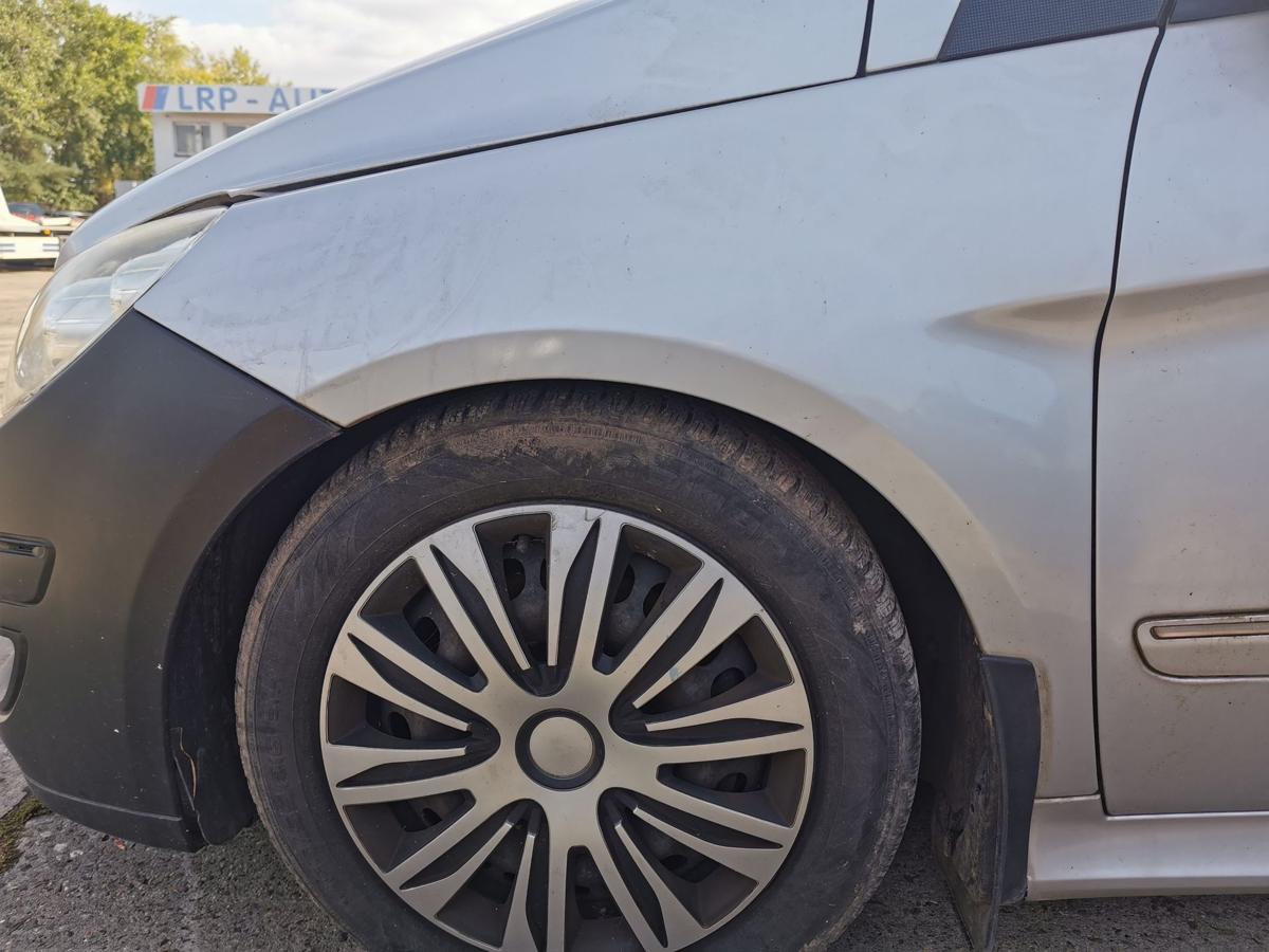 Mercedes B Klasse 245 Kotflügel Fender Seitenwand vorn links 761 Polarsilber met