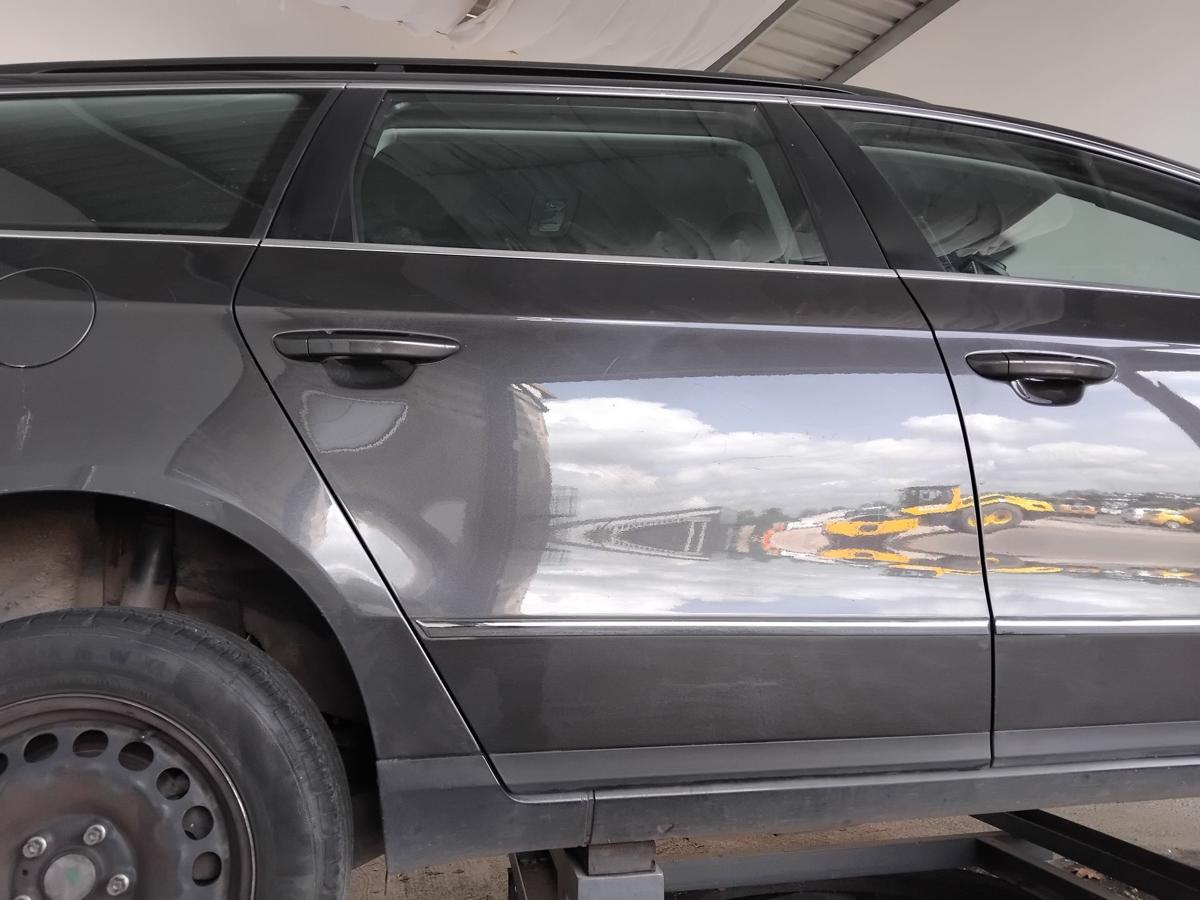 VW Passat 3C Variant Tür hinten rechts moccabrownmetallic LC8Z BJ2009