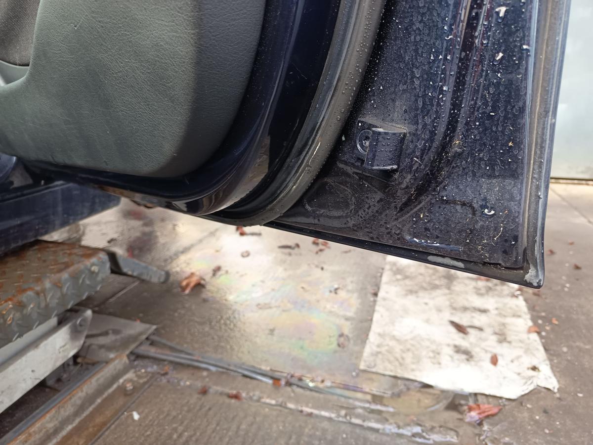 BMW E46 original T&uuml;r vorn rechts Beifahrer 317/5 Orientblau Bj 2005