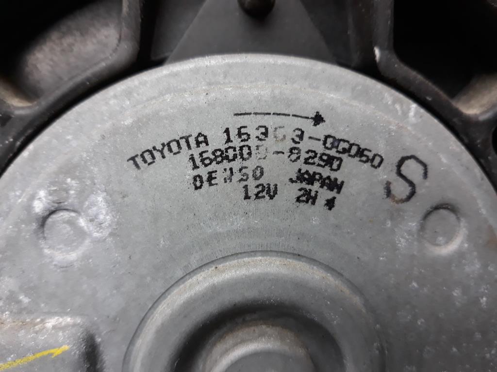 Toyota Avensis T25 Doppelelektrolüfter mit Zarge 2,2TD 130kw 2AD BJ2006