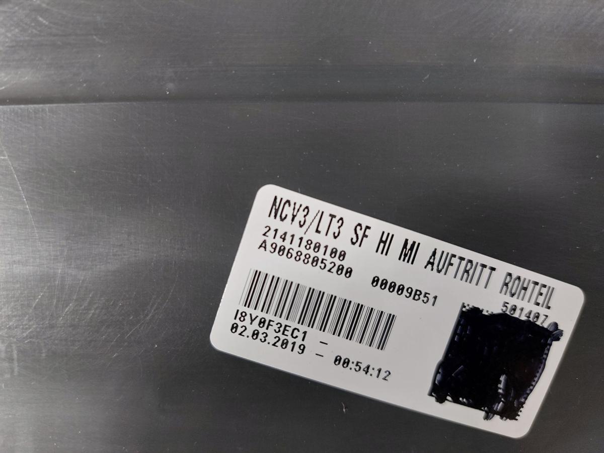 Mercedes Sprinter W906 Kasten OE Trittstufe Einstieg hinten Neuteil OEM ab 13 Mercedes Sprinter W906 Kasten OE Trittstufe Einstieg hinten Neuteil OEM ab 13