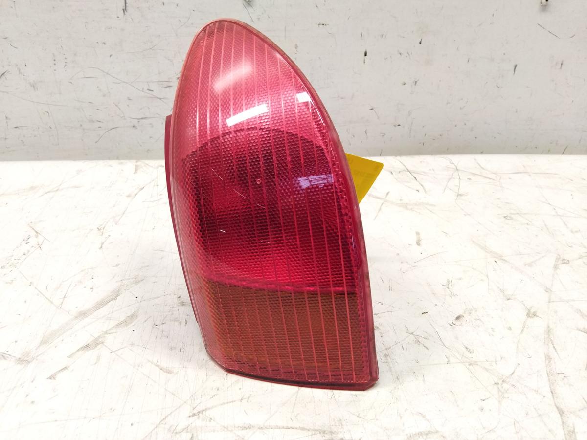 Mazda 2 DY original R&uuml;ckleuchte Heckleuchte rechts au&szlig;en Bj.2004