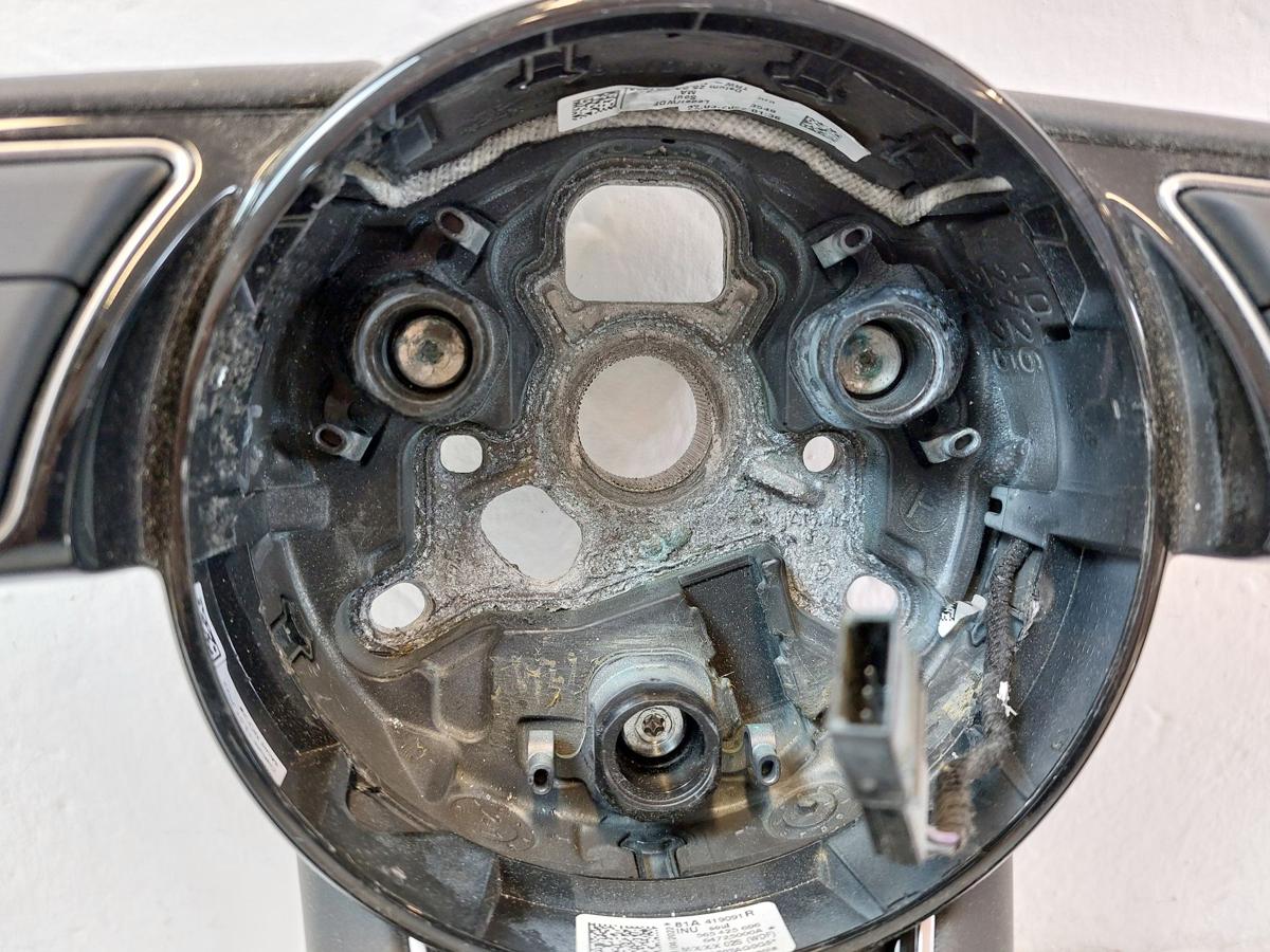 Audi Q2 Typ AG Lenkrad Lederlenkrad 3 Speichen mit Multifunktion OEM