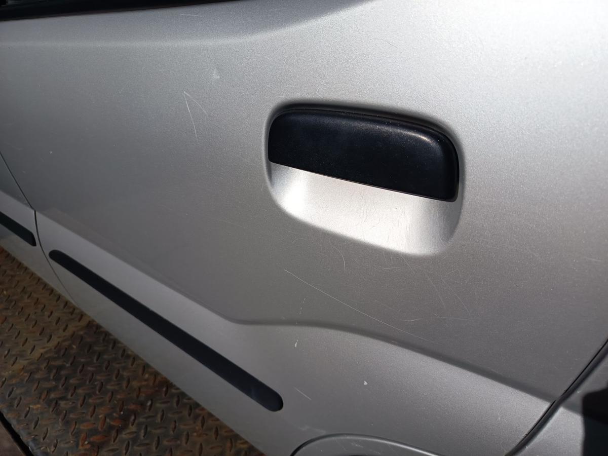 Suzuki Ignis I original T&uuml;r hinten links Fond Fahrerseite Z2S Silber Bj 2001