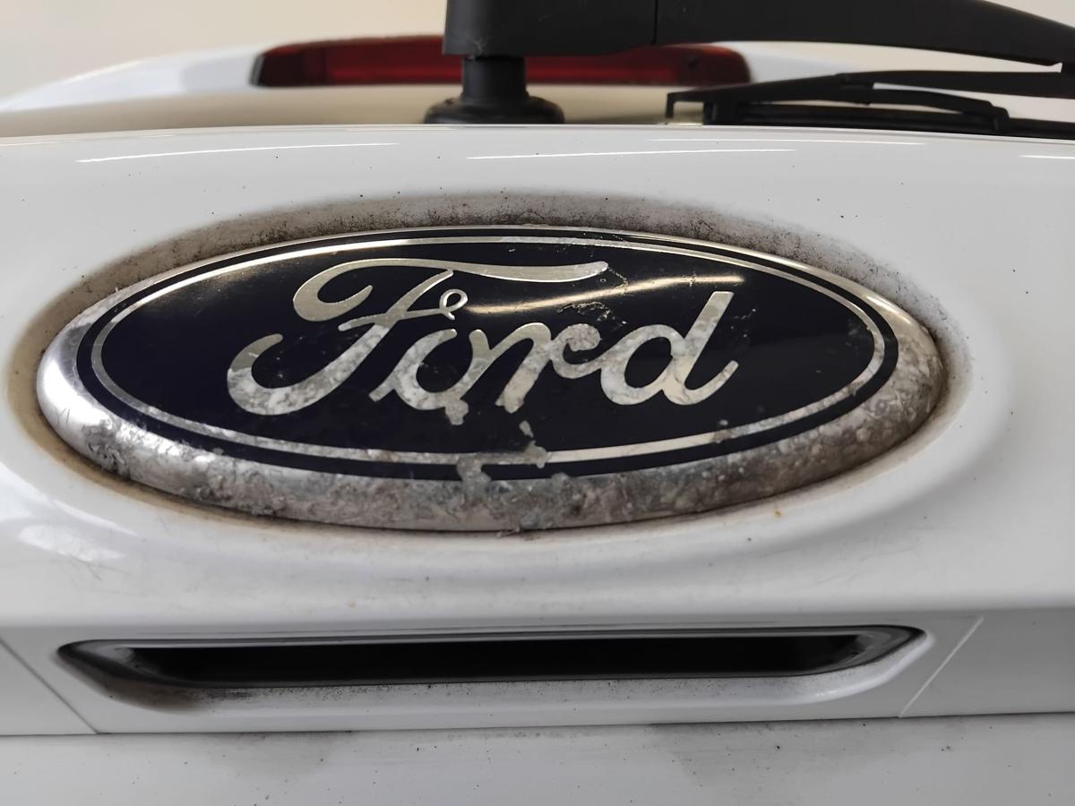 Ford Focus 3 DYB Kombi original Heckklappe frostwei&szlig; mit Scheibe BJ2013 Turnier