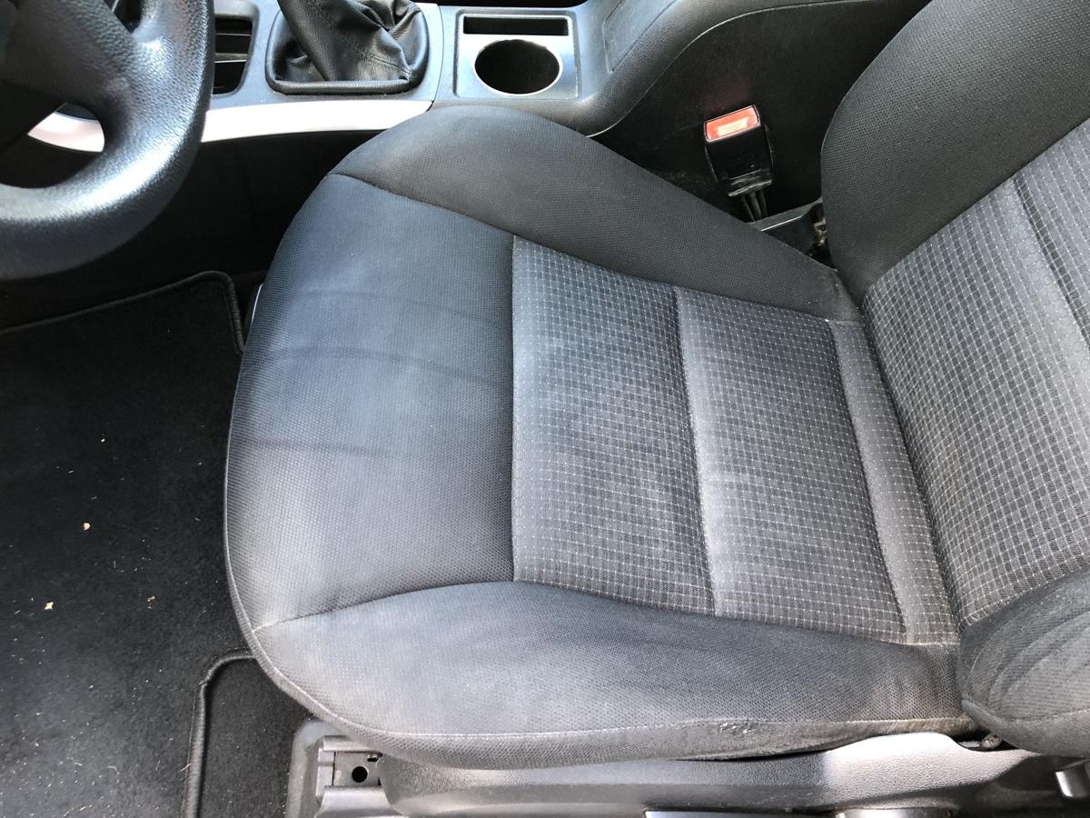 Mercedes B Klasse W245 Sitz vorn links Fahrertsitz Heizung Stoffsitz Autositz