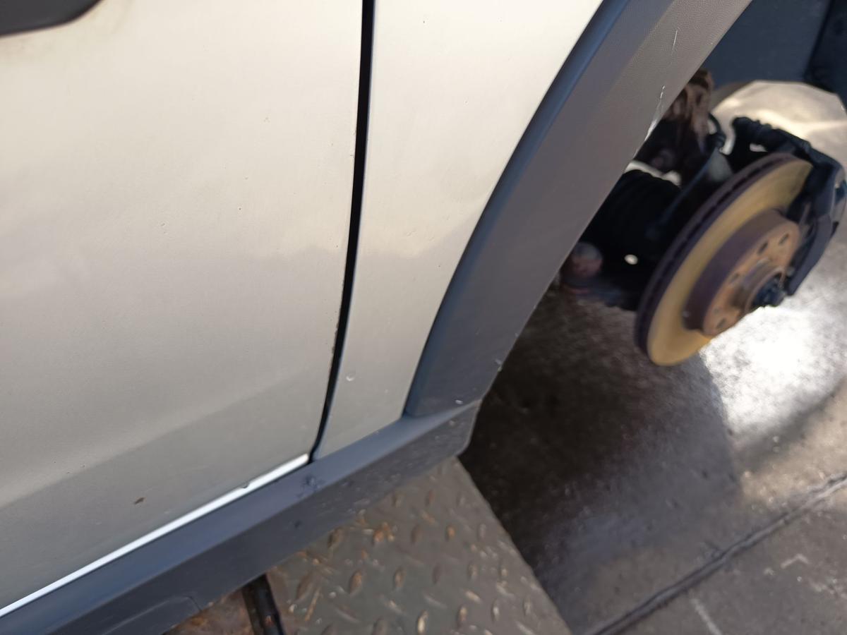 Opel Corsa C original Kotfl&uuml;gel rechts Seitenteil Z157 Starsilber Bj 2005
