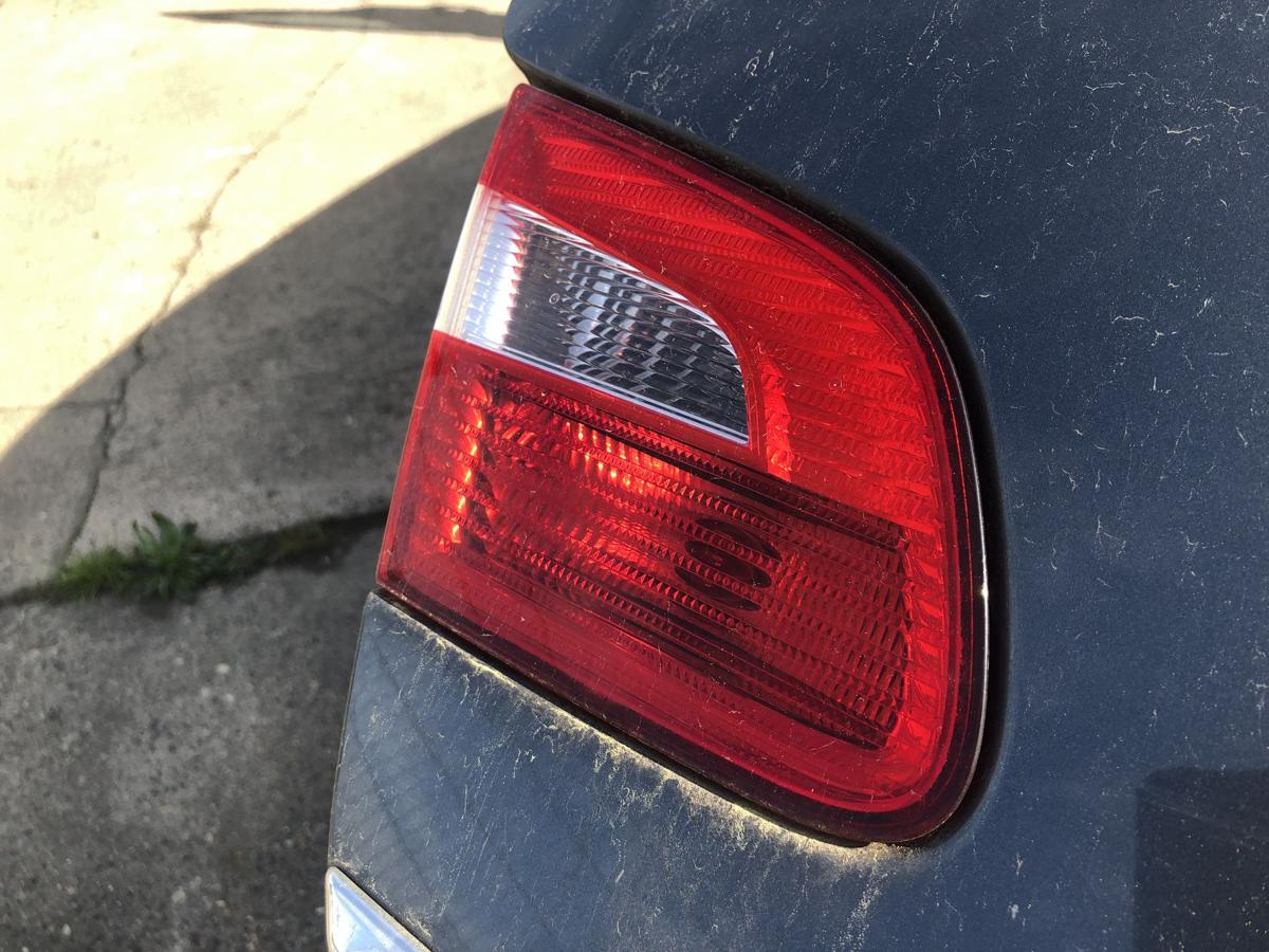 Skoda Superb 2 Typ 3T R&uuml;ckleuchte innen links Heckklappenteil Vorfacelift Limo