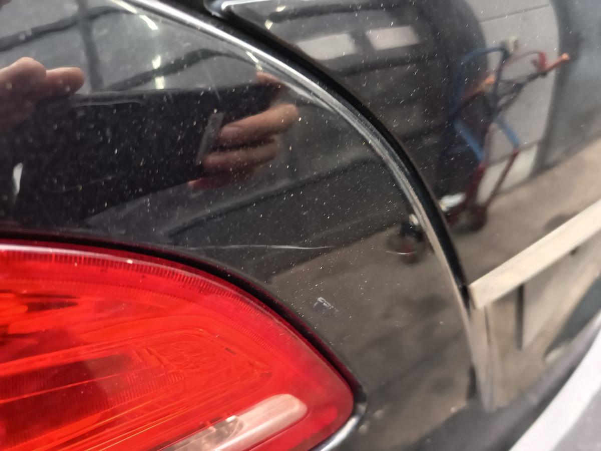 Opel Meriva B original Heckklappe mit Scheibe Z20R Saphirschwarz Bj 2012