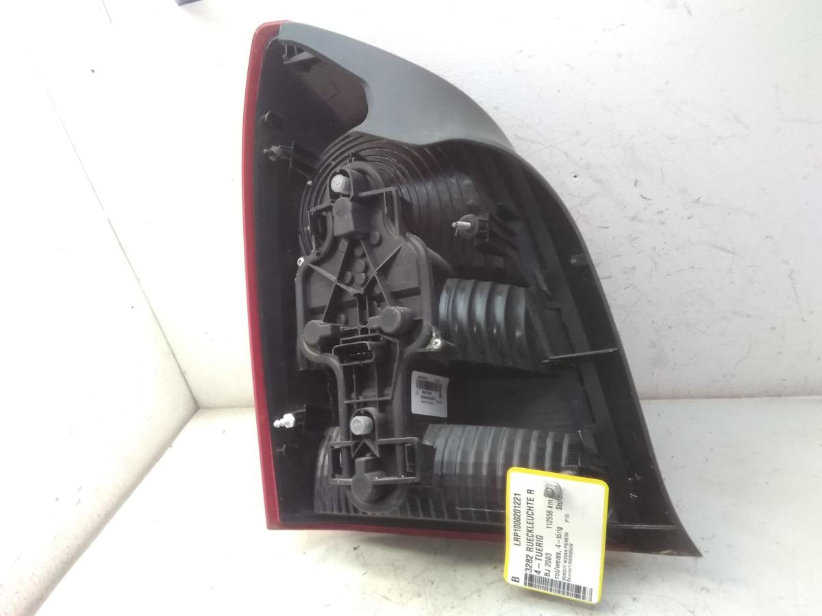 Nissan Primera P12 Stufenheck R&uuml;ckleuchte Heckleuchte rechts 4-t&uuml;rig Bj.2003